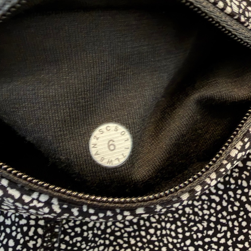 Lululemon Tight Stuff Tight II Black White Dot Splatter Leggings Sz 6 Reflective - Picture 7 of 11